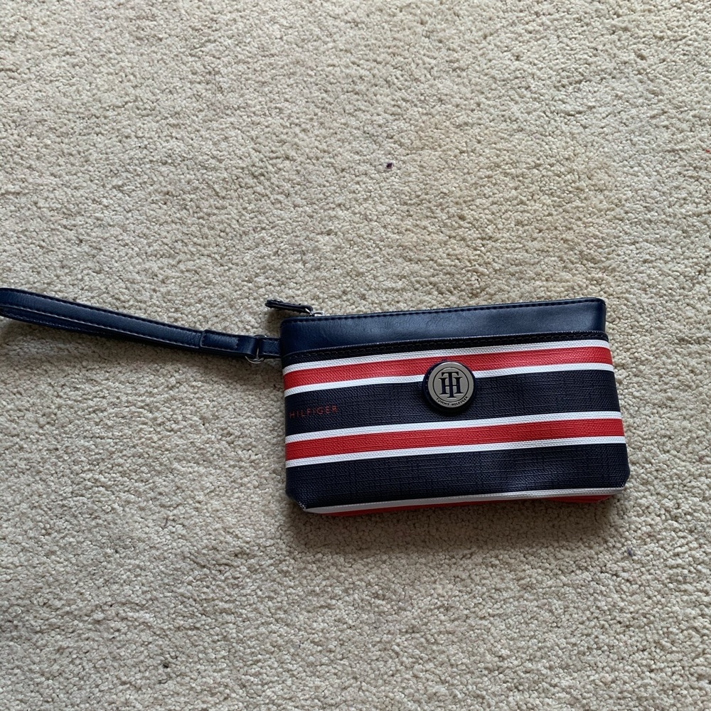 Tommy Hilfiger Wrist Wallet